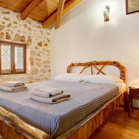 Agricultural Anastasia Villa Volímai